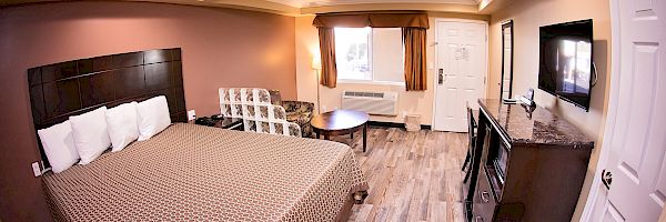 Rodeway Inn & Suites Bellflower